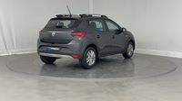 Dacia Sandero 1.0 ECO-G 100ch Stepway Confort -22 — photo 5