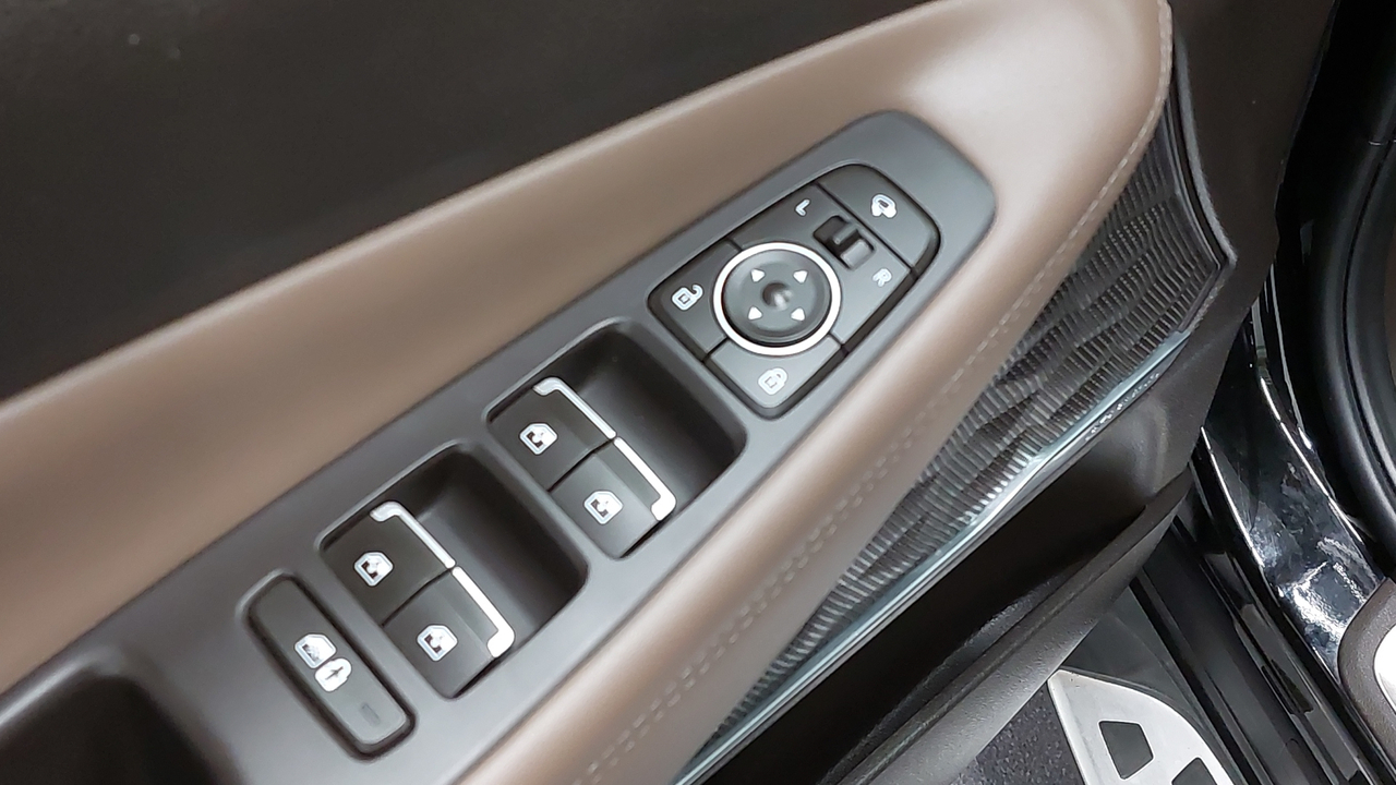 Hyundai Santa Fe 1.6 T-GDi Plug-in 265 HTRAC BVA6 — photo 24