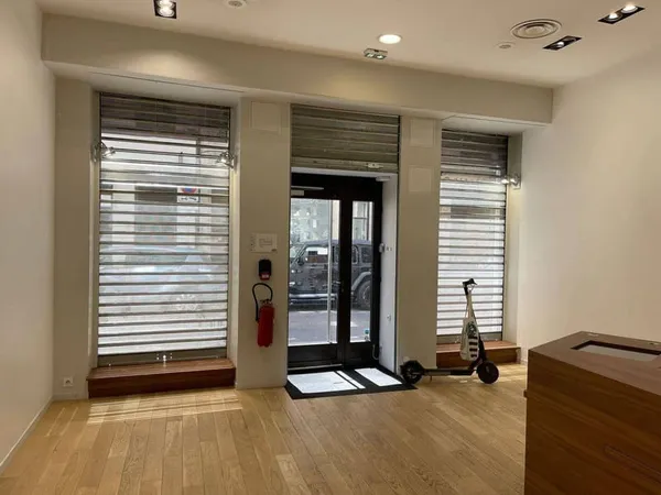 Local commercial 72 m²