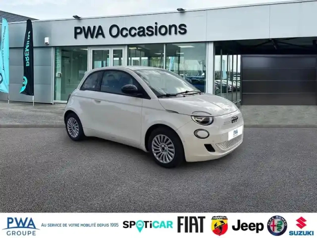 Fiat 500 e 118ch (red) my25 — photo 3