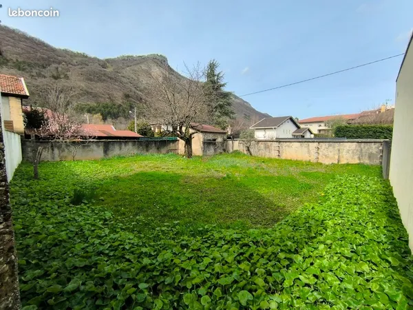 Terrain constructible 251 m2