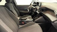 Peugeot 208 e-208 136ch Style — photo 15
