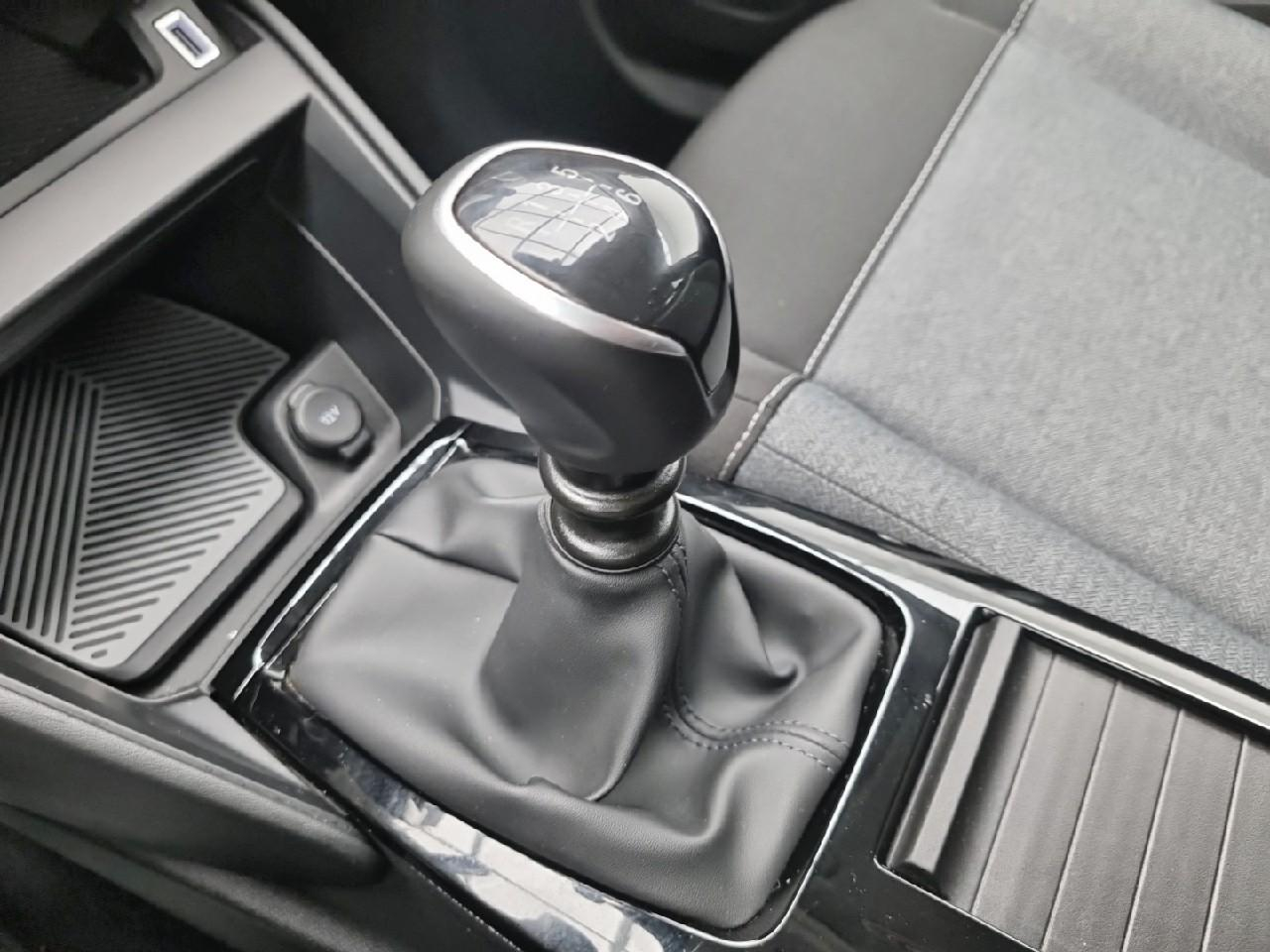Citroën C4 societe bluehdi 110 s&s bvm6 feel nav business r — photo 17