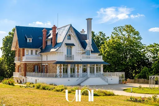 Chambre d'hôtes 10 pièces 780 m²