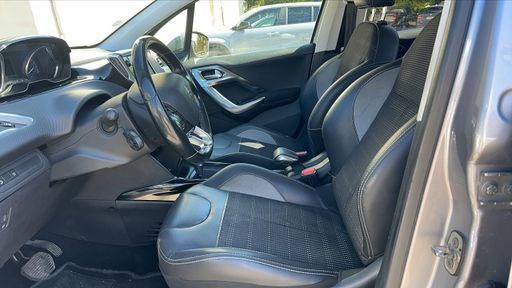 Peugeot 2008 1.2 PureTech 110 EAT6 - Allure – 2018 – 97986 km – Essence – Boîte Automatique — photo 7