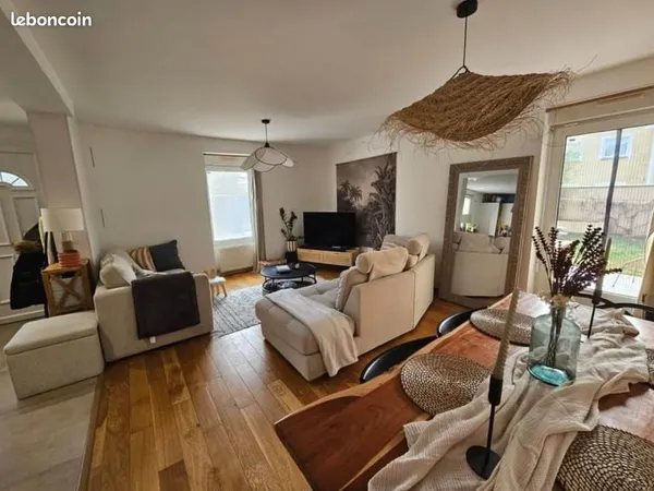 Maison 6 pièces 117 m²