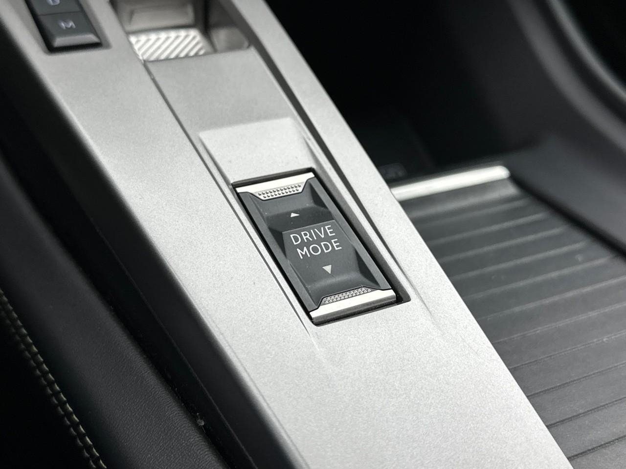 Peugeot 308 hybrid 136 e-dcs6 gt — photo 27