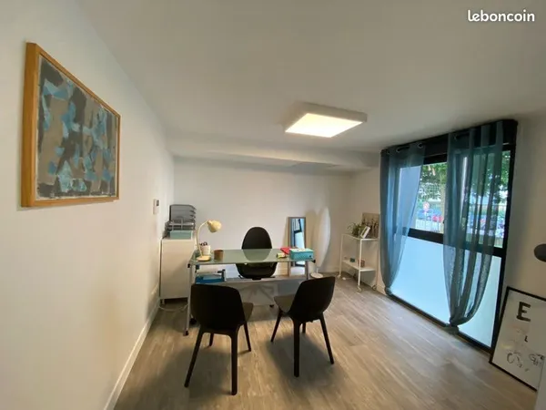 Bureau à louer / partager dans cabinet médical