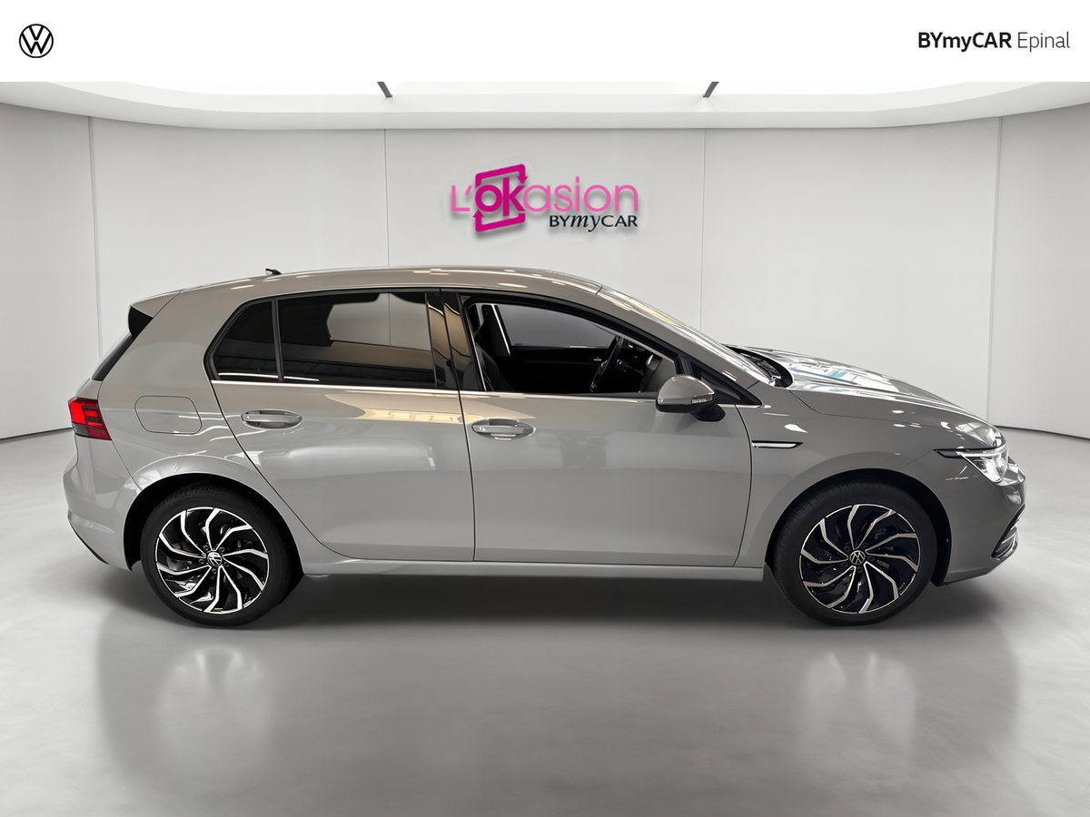 Volkswagen Golf 1.5 eTSI OPF 150 DSG7 — photo 6