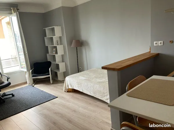 Studio meublé lumineux - Proche Gare/Centre ville 25m2