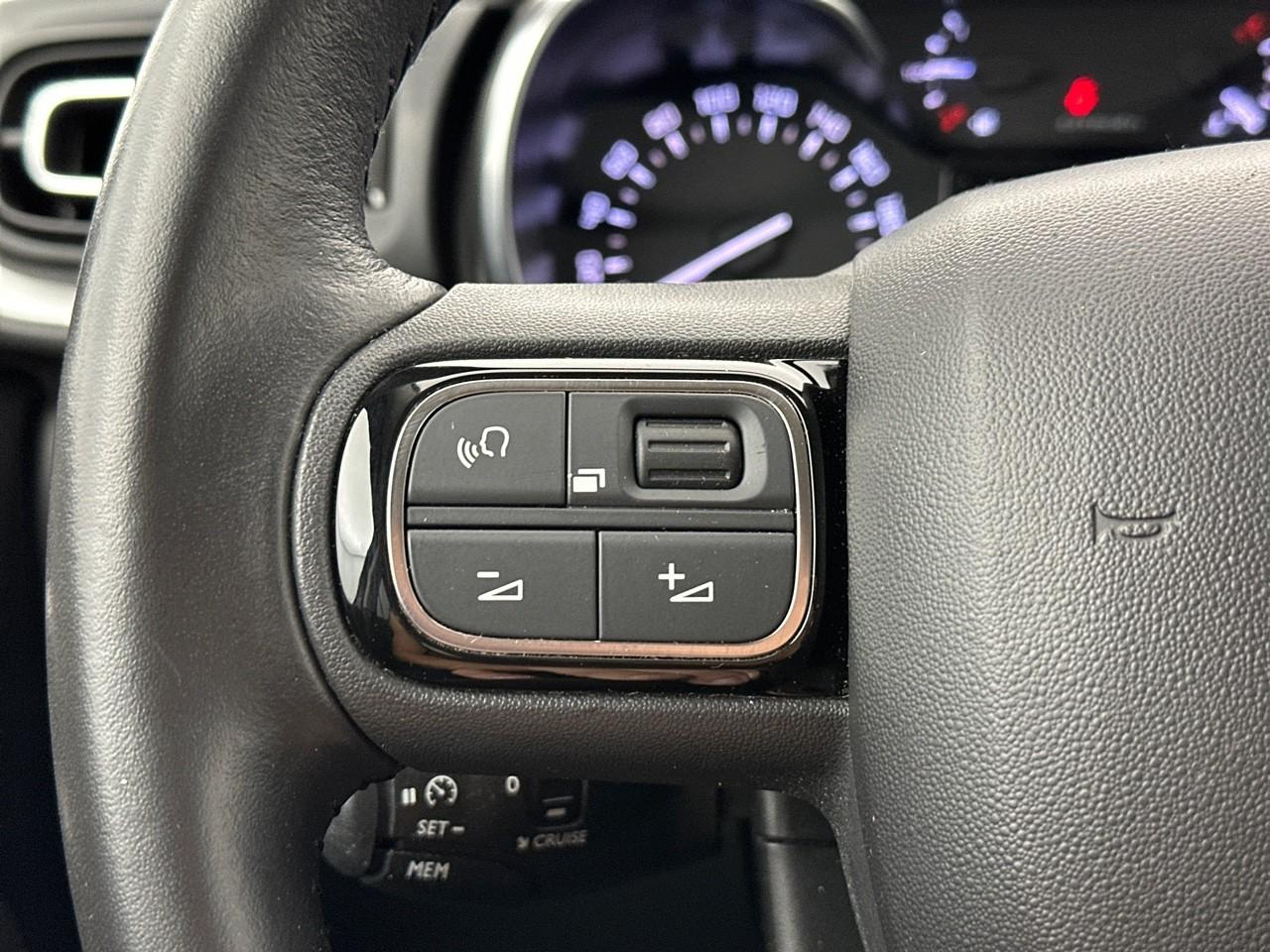 Citroën C3 puretech 110 s&s eat6 shine — photo 20