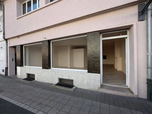 Local commercial 66 m²
