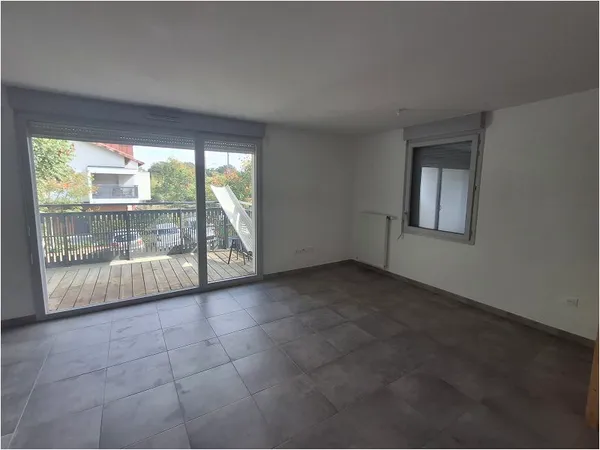 T3 en duplex à louer dans une résidence récente sur le secteur de Saint Simon