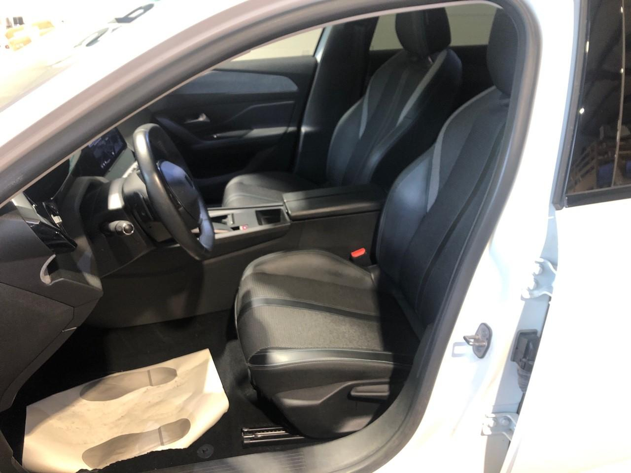 Peugeot 308 bluehdi 130ch s&s eat8 allure — photo 9