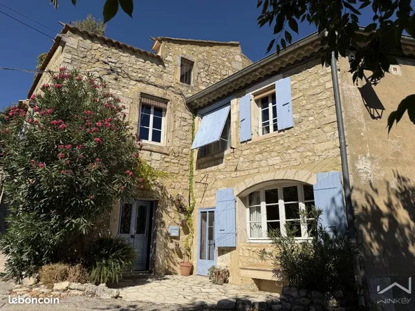 Maison de village 8 pièces 194 m²