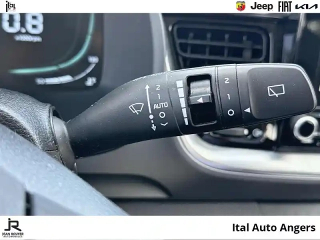Kia Stonic 1.0 t-gdi 100ch active — photo 15