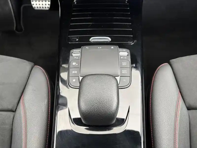 Mercedes Classe A 200 d 150ch amg line 8g-dct — photo 41