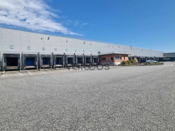 Local d'activité 4610 m²