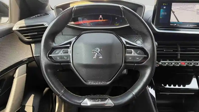 Peugeot 208 electrique 50 kwh 136ch — photo 13