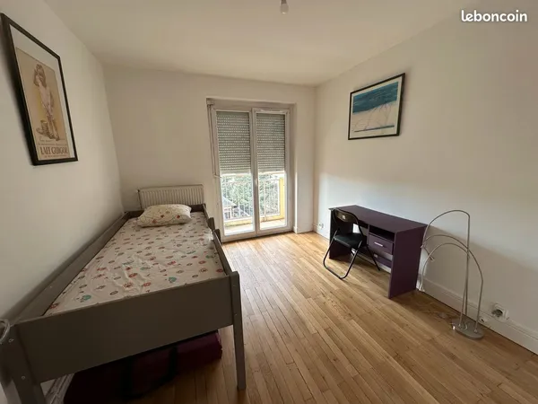 Colocation filles Lyon Croix Rousse / Cuire 490