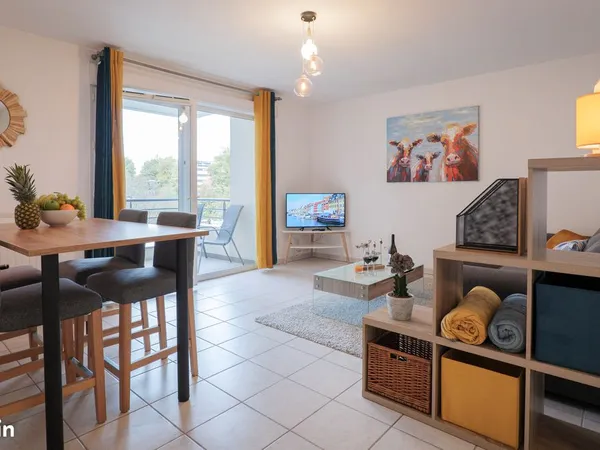 Appartement traversant lumineux 49M2