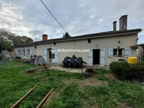 Vente Maison Saint-jean-d'angely(17400) 163 500ï¿oe