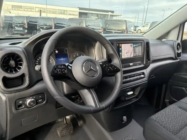 Mercedes Vito 114 cdi fourgon long 136ch bva — photo 16