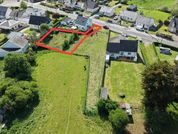 Terrain constructible 1299 m²