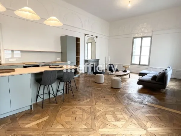 Appartement 4 pièces 128 m²