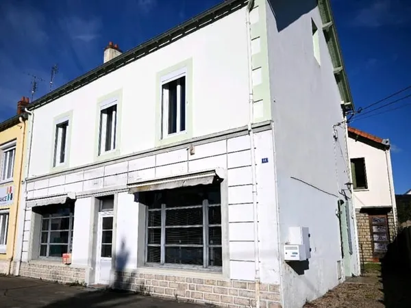 Bien immobilier de rendement Vente Gueugnon 7p 150m² 64800€