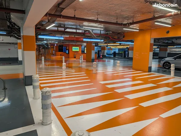 Gares de Lille : Emplacement de parking ultra-sécurisé (à 1 min des quais)