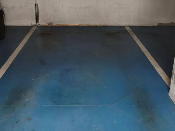 Parking 12 m²