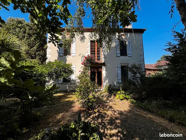 Propriété 9 pièces 411 m²