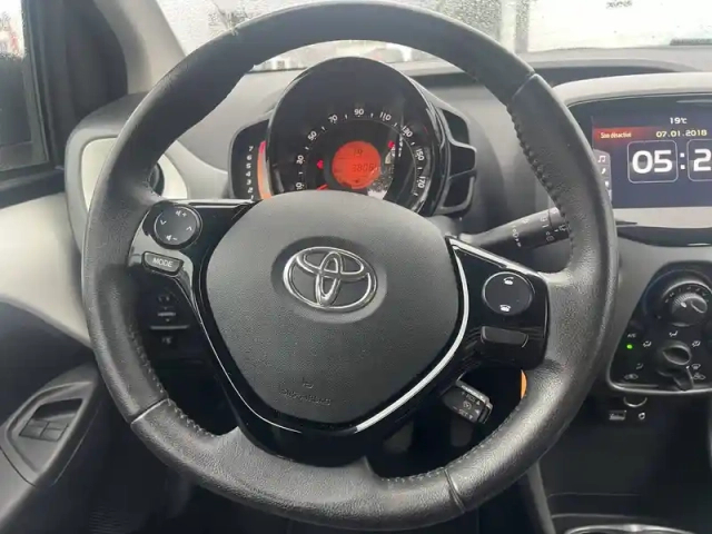 Toyota Aygo 1.0 vvt-i — photo 28