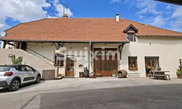 Maison 12 pièces 339 m²
