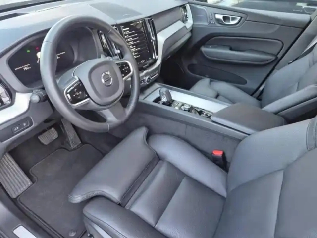 Volvo Xc60 t6 hybride rechargeable 253 + 145ch ultra style dark geartronic 8 awd — photo 4
