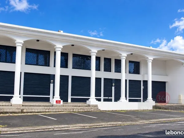 Murs commerciaux 1107 m² SAINT BENOIT