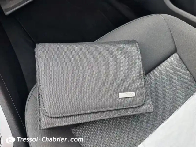 Audi Q3 2.0 tdi ultra 150 ch ambiente — photo 16