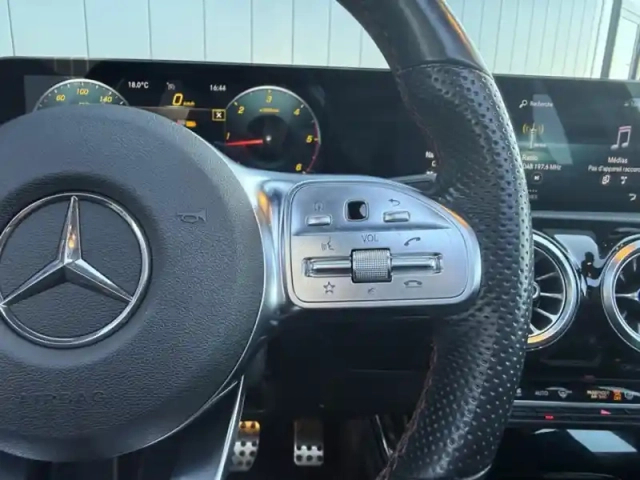 Mercedes Classe A 180 d amg line — photo 25
