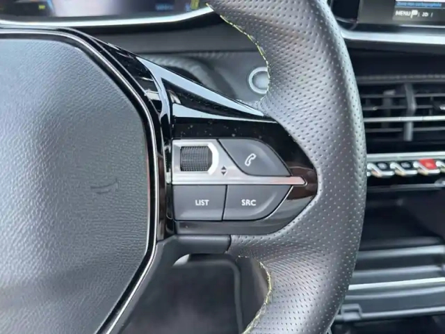 Peugeot 2008 electrique 136 ch — photo 26