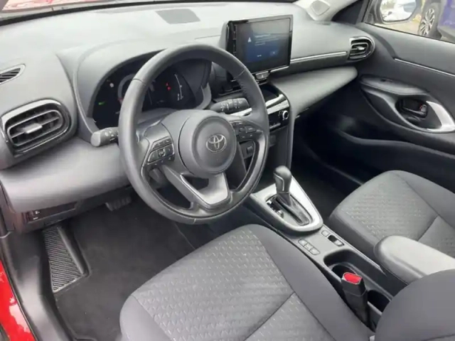 Toyota Yaris hybride 1.5 hybrid 116h dynamic auto 2wd — photo 11
