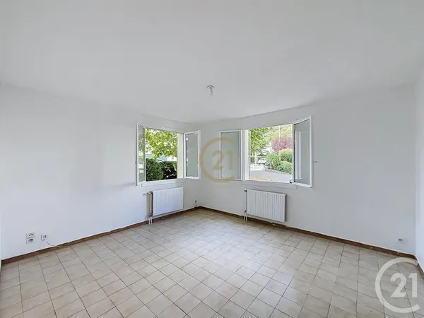 Studio 1 pièce 33 m²
