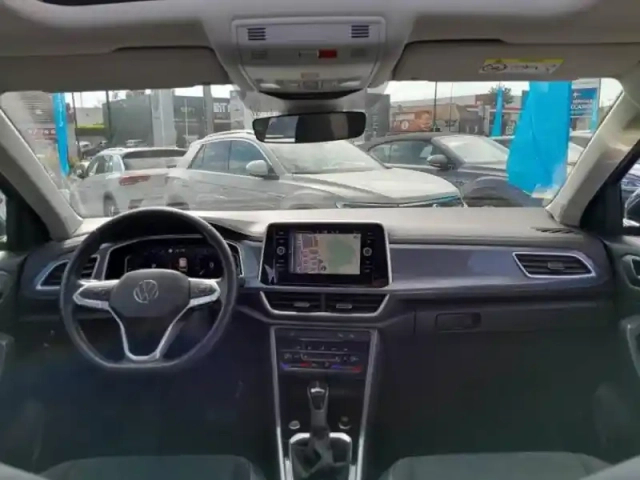 Volkswagen T-Roc 1.5 tsi evo 150ch style dsg7 — photo 14