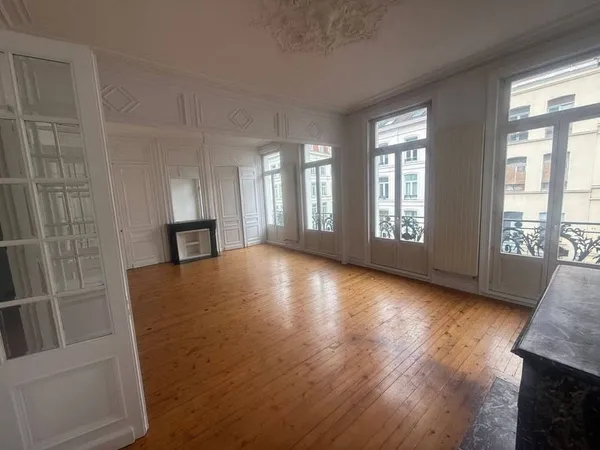 Appartement 4 pièces 126 m²
