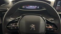 Peugeot 2008 1.2 PureTech 100ch S&S Allure Pack — photo 25