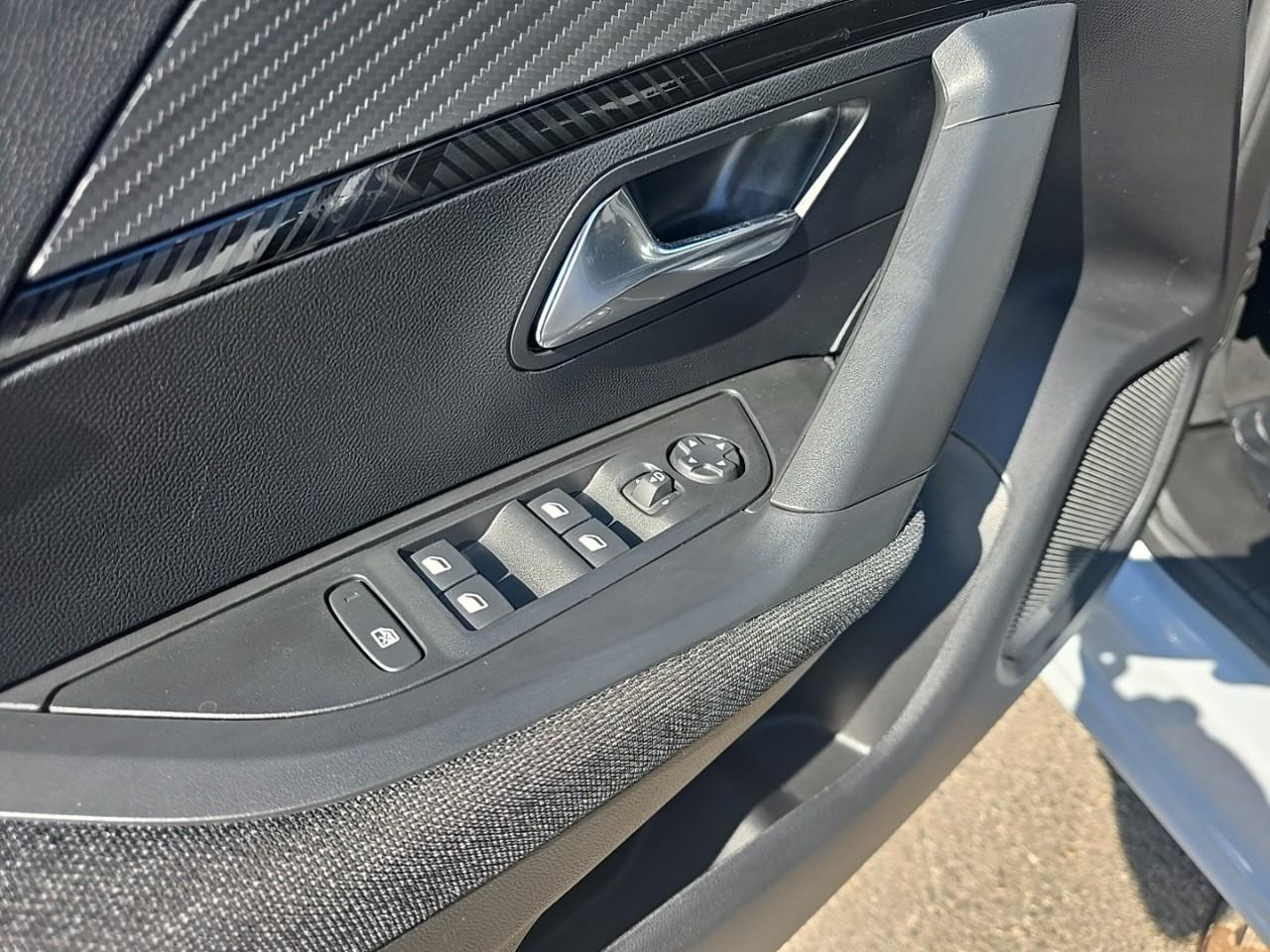 Peugeot 2008 100 s&s bvm6 business — photo 15