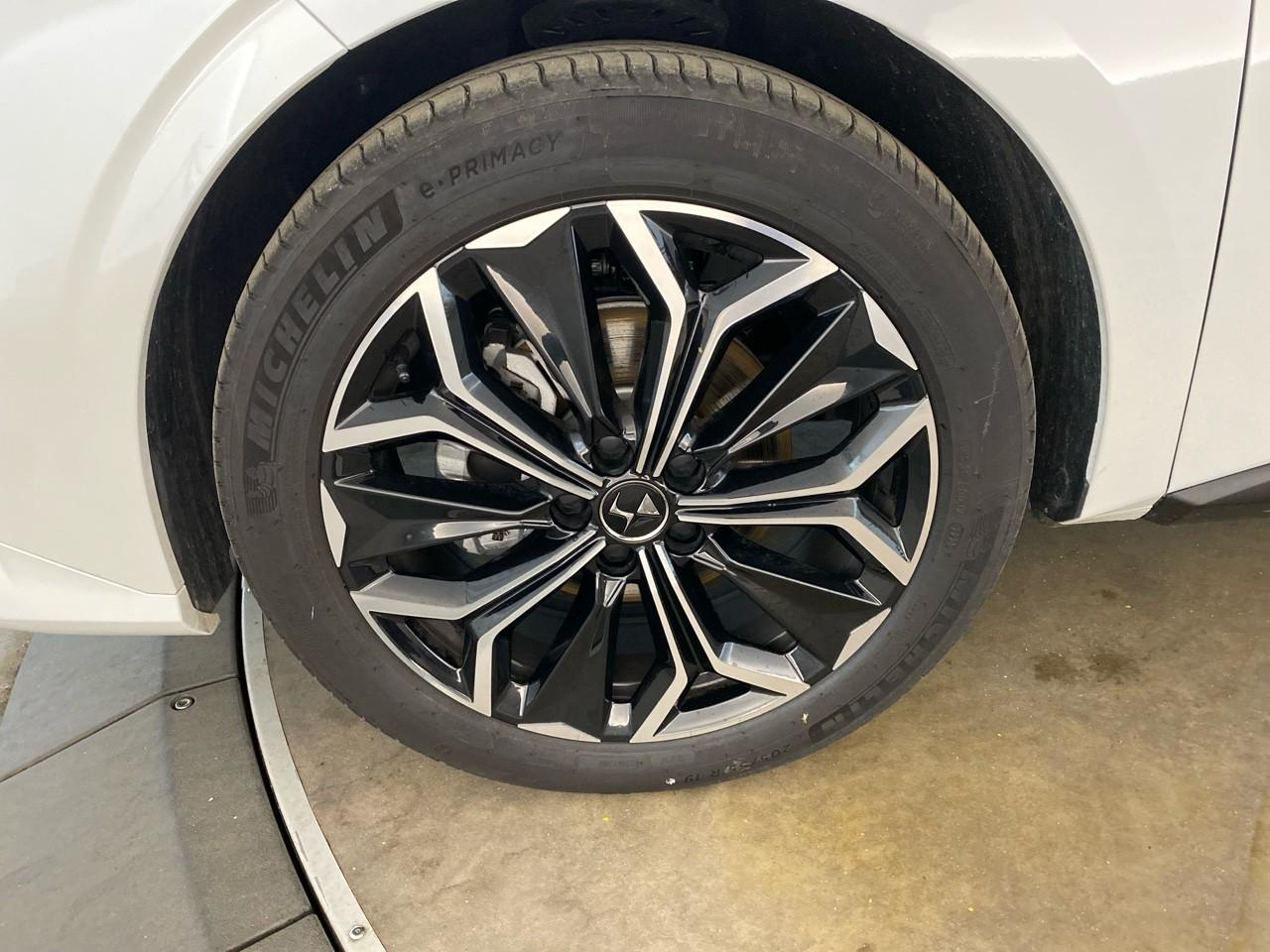 Ds Ds 4 bluehdi 130 eat8 etoile - alcantara — photo 11