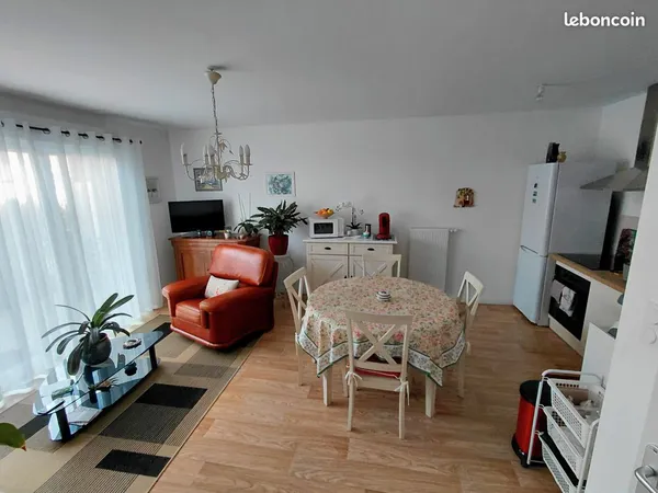 Appartement proche de la mer, a proximité de toute commodité, sans travaux