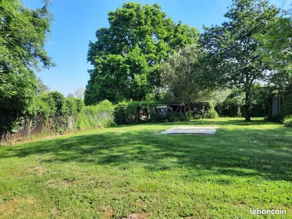 Terrain à bâtir viabilisé - 606 m² - Châteauneuf