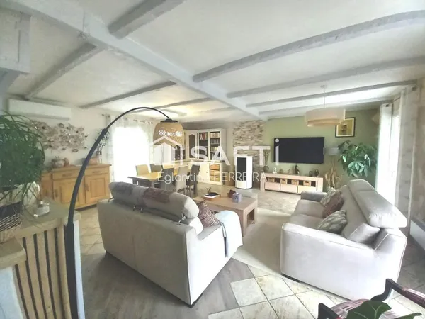 A 12 MINUTES DE ISSOUDUN ET 15 MIN DE CHATEAUROUX, PAVILLON 110M² AVEC SOUS-SOL ET JARDIN